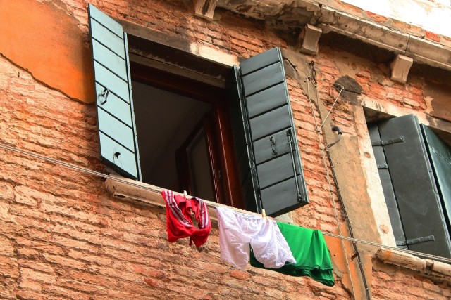 Geile Amateur-Italienerin Lässt Sich Durchnehmen Geile Amateur-Italienerin Lässt Sich Durchnehmen