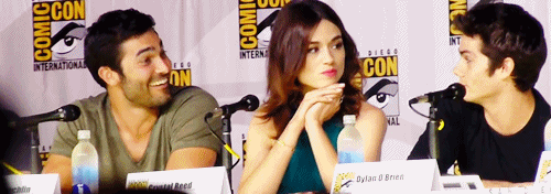 hobriened:Tyler and Dylan during Jeff’s answer to a question. (x)