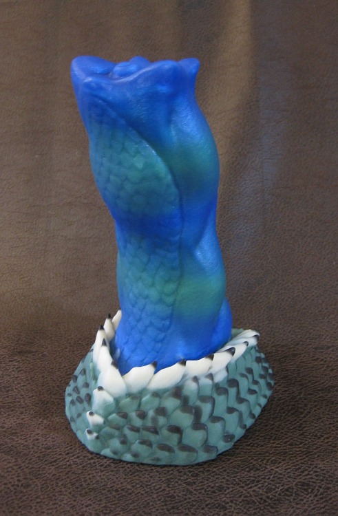 exotic-erotics: A custom Android and some lovely Deluxe Surprises!