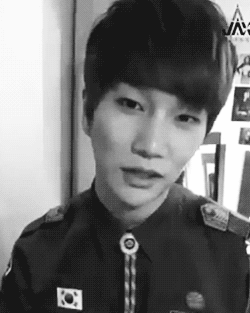 sungminx:   Sungmin is just trying to talk and someone gets him with a paintbrush...