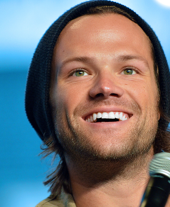 iamsupernaturalsbitch:  Jared at SDCC (click for full version)  credit 