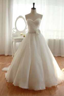 weddingdress-shop:  elegant white chiffon