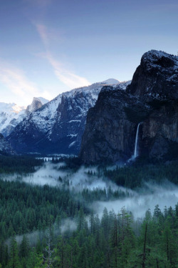expressions-of-nature:  Tunnel View Sunrise: Yosemite National Park CA by porbital 