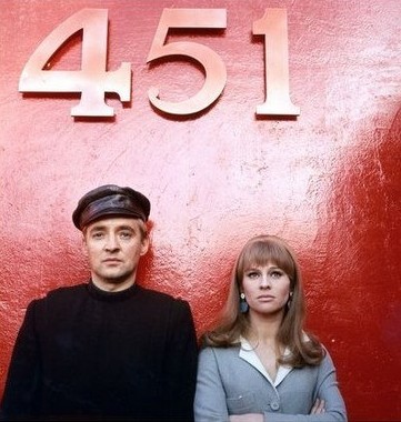  “Fahrenheit 451” (1966) Oskar Werner and Julie Christie  Rendező: Francois