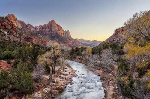 goparks:  A Hiker’s Guide to Zion National ParkTraveling to Utah soon? Find out which type of hike y