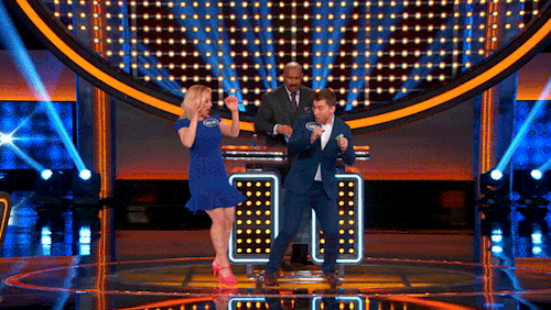 DWTS alumni Kellie Pickler and Lance Bass go head-to-head on the season premiere of Celebrity Family