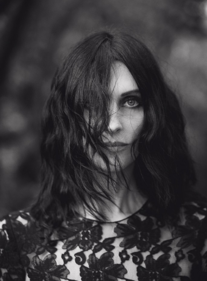 deathdefyingacts:  susie bick
