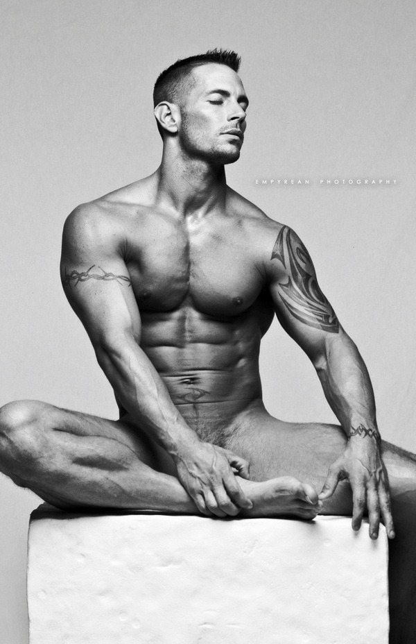 trombalcazar:  warriorsofmightandmagic:  God of Balance      (via TumbleOn)