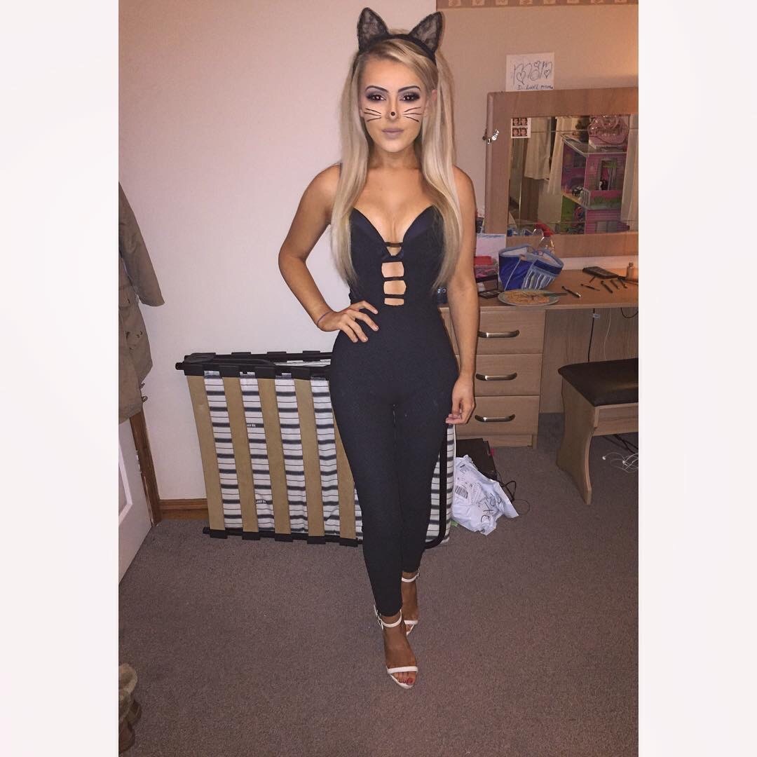 miteman48: johnathansimpson: Hot blonde slut luv this blonde cunt 