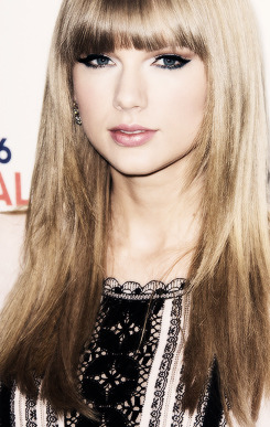 ourprincesswift:  Capital FM Summetime Ball 2013 