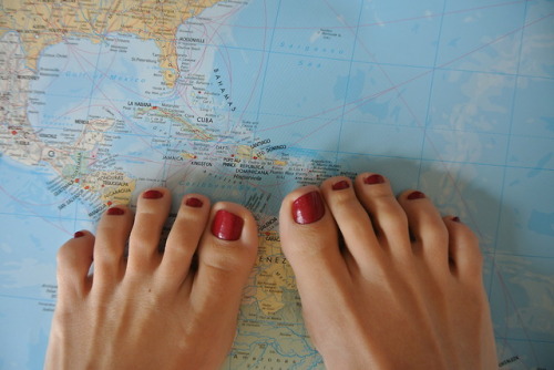 hippie-feet:Me fantasizing about a holiday in the Carribean… Too expensive, too far.