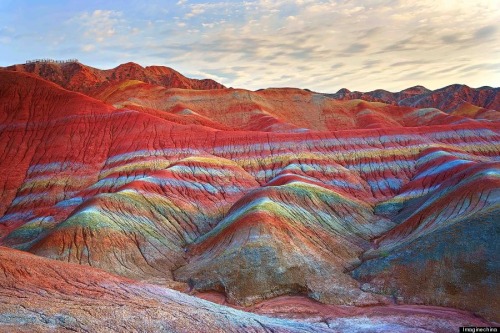 aestheticgoddess:Actually real, not edited, colored sandstone mountains in Zhangye Danxia Landform G