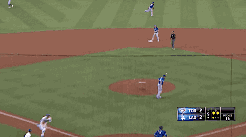Kiké Hernández hits a walk-off single to cap the Dodgers’ three-run comeback in 