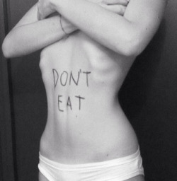 simplee-things:  Don’t eat.