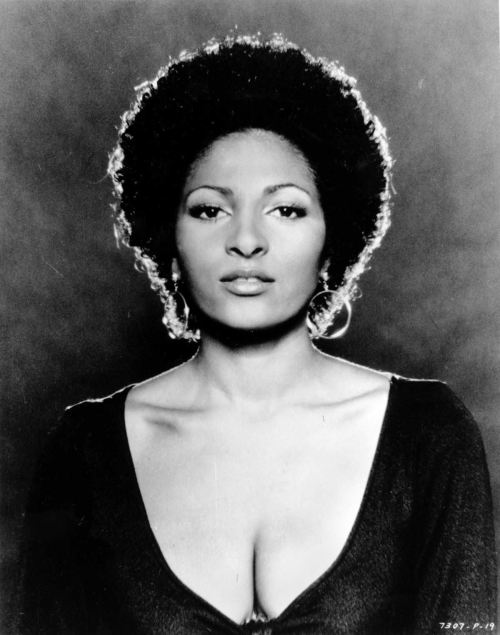 fatfuckbitch:  mackofmacks:  THE GODMOTHER OF THEM ALL…. HAD THAT HARRIET TUBMAN IN HER ❣❣❣❣❣….  What can you do with this classic? Straight up ole skool “OG”.