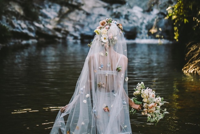 floralls:    (via OPHELIA – Hooray Magazine Editorial)   