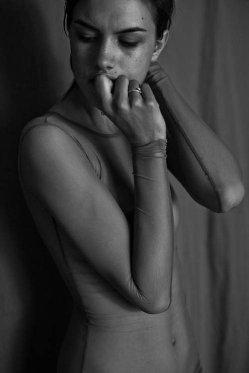 modelsandstuff:  Ronja Furrer by Nando Esparza 