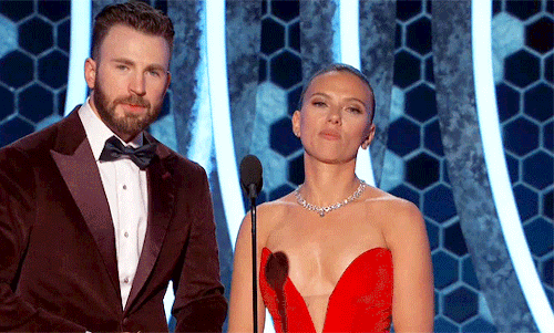 captainpoe:  Chris Evans and Scarlett Johansson at the Golden Globe Awards!