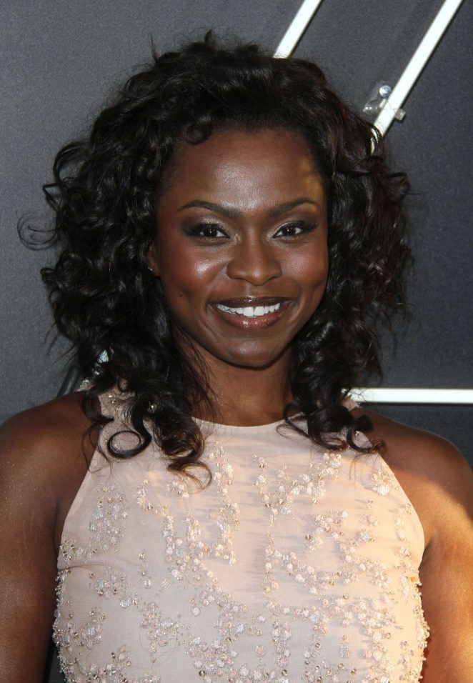 Cheer Up Post #5725 - Yetide Badaki Edition