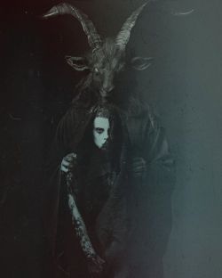 requiem-on-water: The Black Goat - Die Antwoord 