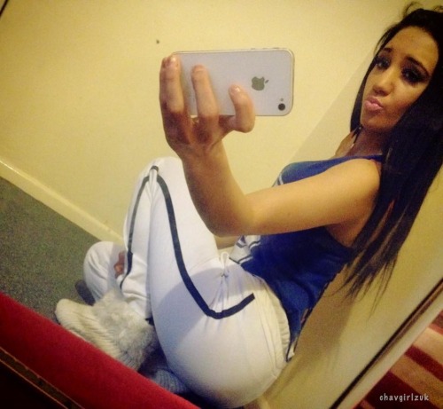 XXX chav slapper sharing selfies in need of cockmore photo