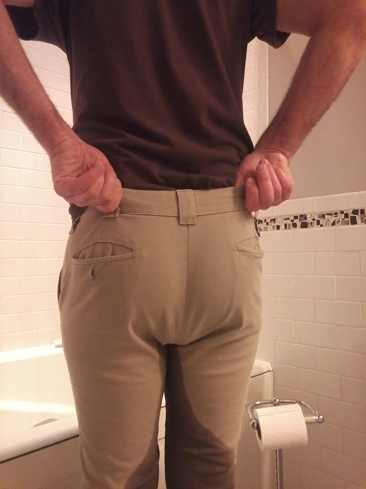 ipmypantz:NSFW I can’t stop pooping my pants!