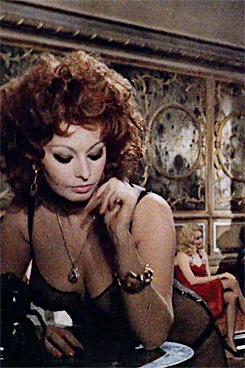 theroning:Sophia Loren in Matrimonio all'italiana (dir. by Vittorio De Sica, 1964).