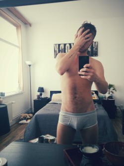 undie-fan-99:  freshie:  Attempting to curate the best of tumblr one reblog at a time…  He wasn’t so shy last night