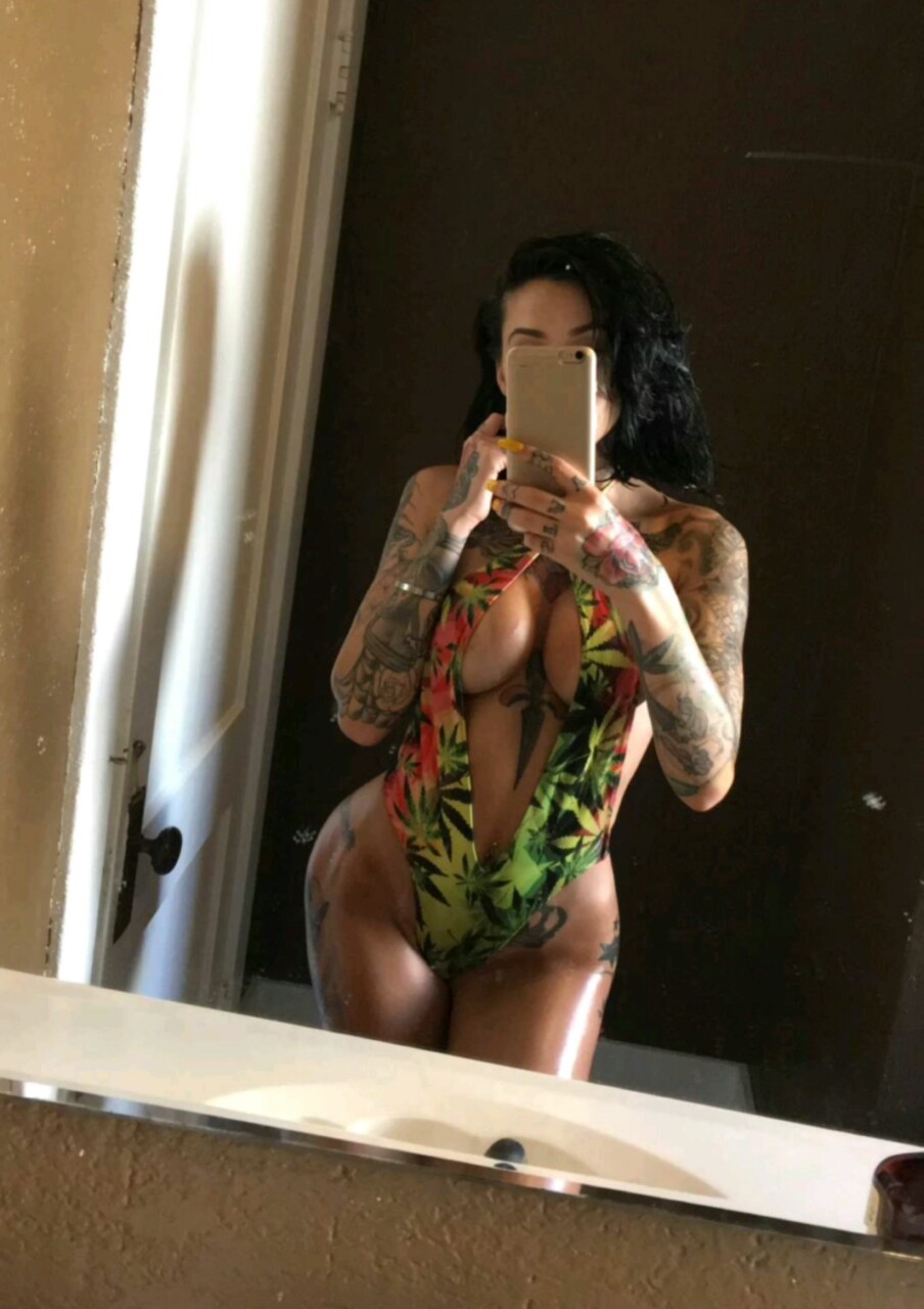 jay-foureign:  All types a tatted sexiness.