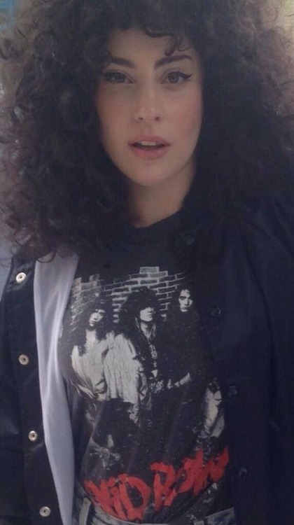 ladygagacentral:  http://bit.ly/13iJpGf  ❤️