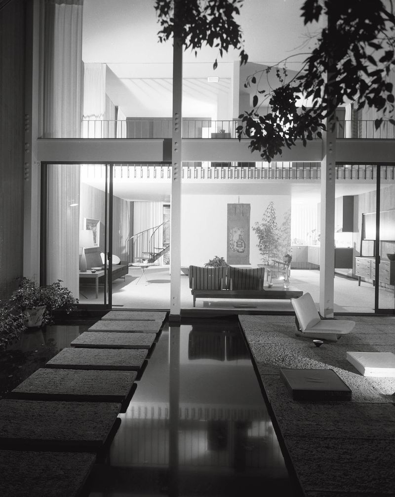 archatlas:   California Captured: Mid-Century Modern Architecture   The style and