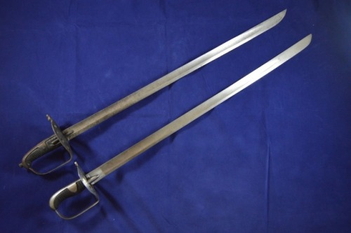 victoriansword: A Comparison: The British Pattern 1796 Heavy Cavalry Trooper’s Sword and the A