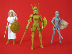 maxistentialist:  3d printed armor for Barbie.