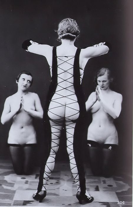 erotisque:  Vintage F/f Femdom, photography porn pictures