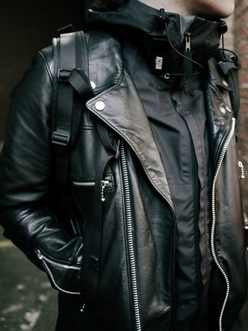 tr1yo:  UNDERCOVERISM H4210-1 | ΛCRИM GT-J19VISVIM Ballistic 20L   