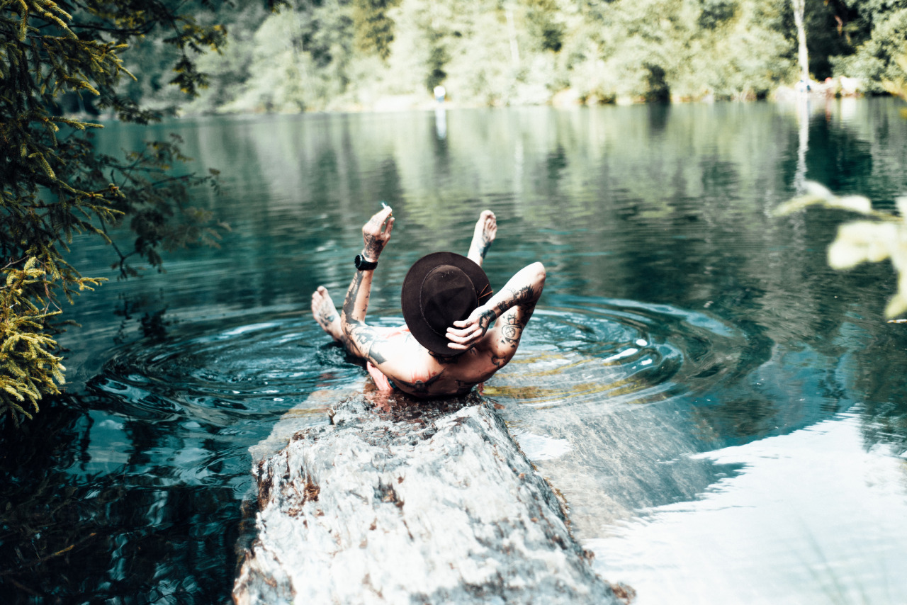 blowitallup:   	Untitled by Arnaud Ele Nadia Tarra    