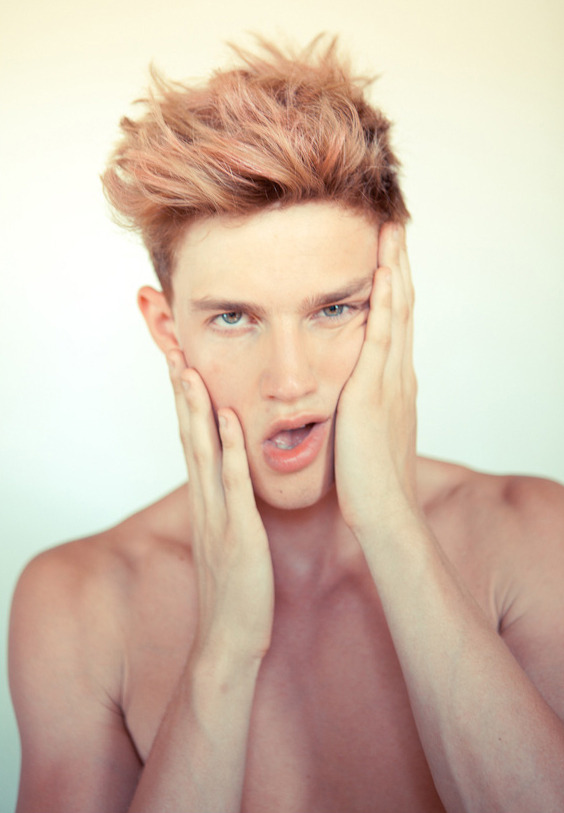 ibbyfashion:  Jules Hamilton by Christopher Starbody 