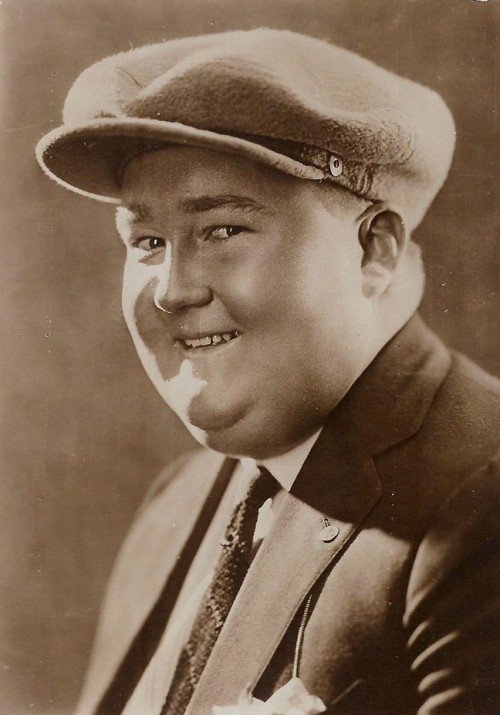 Chubby Comic actors in the silent era; Teens and twenties Walter Hiers was known more for feature fi