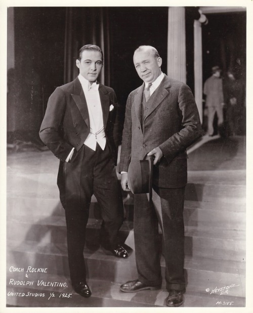 twixnmix: Notre Dame coach Knute Rockne visiting silent film legend Rudolph Valentino on the set of 