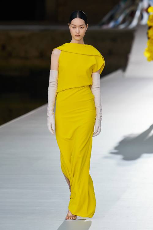 Valentino Haute Couture Fall 2021 Model: Chloe Oh
