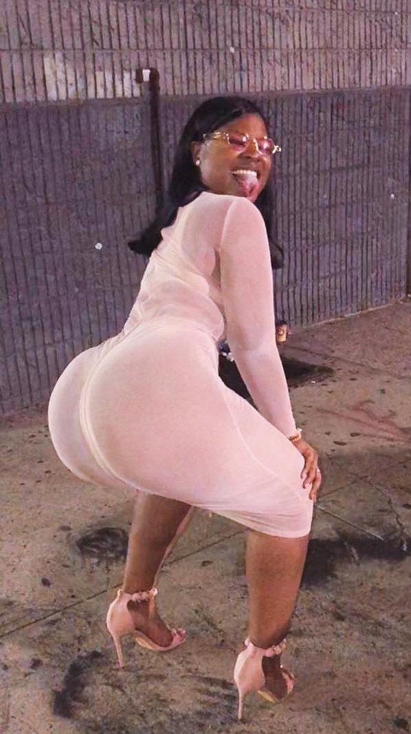 kingjazziedad:  DeliciouslySexy. CurvyLicious. BootiDelicious Mami. Many BiancaShow