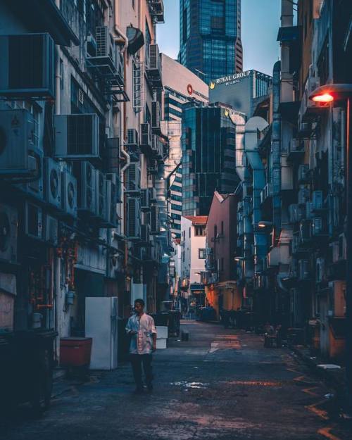 bellatorinmachina - Hong Kong by adrian_cw