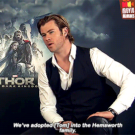 t-hiddles:Not even the Avengers are immune to Tom. And then there’s Samuel L. Jackson.