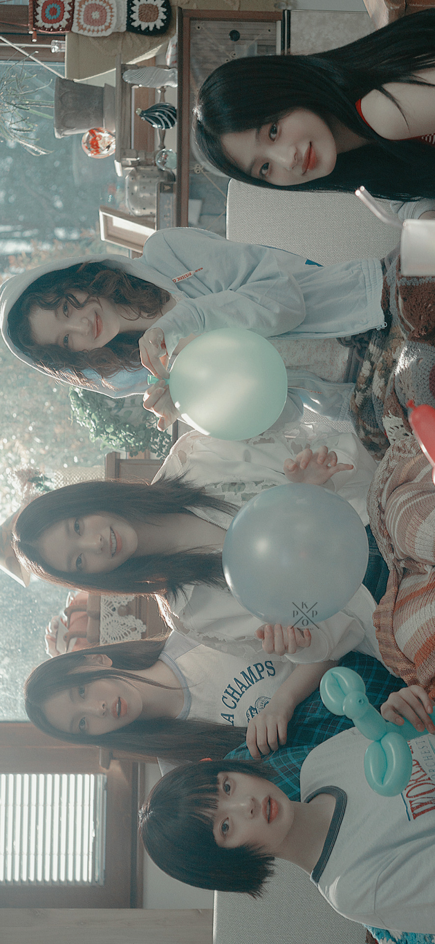 Newjeans ; Bubble Gum