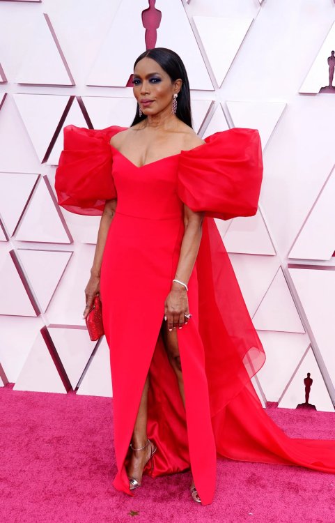 Best Dressed at the Oscars. Powerful Women.