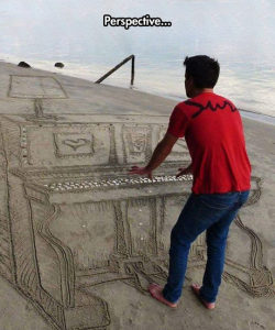 daily-meme:  Beach Piano.http://daily-meme.tumblr.com/