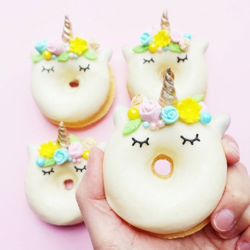 sosuperawesome:  Vickie Liu on InstagramFollow So Super Awesome on Instagram 