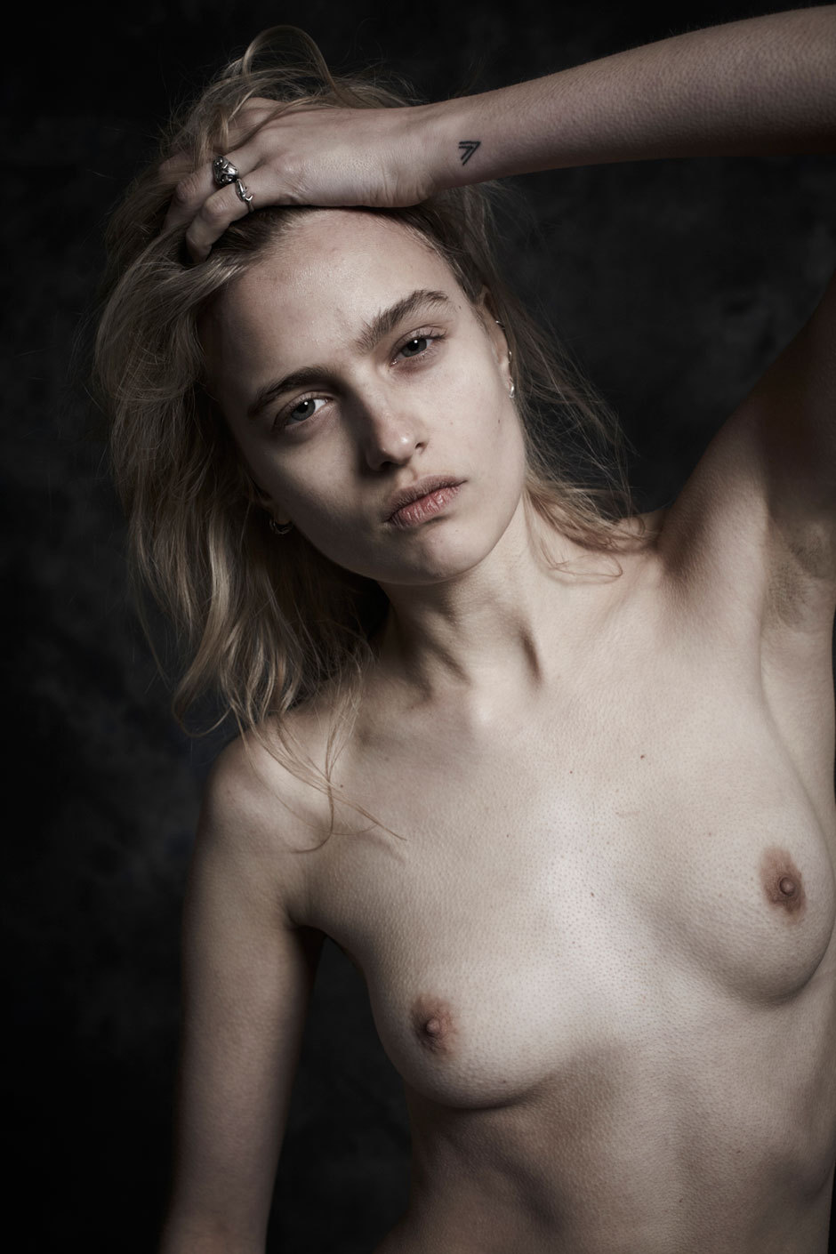 hollywoodburnout:  Veronika Vilim 