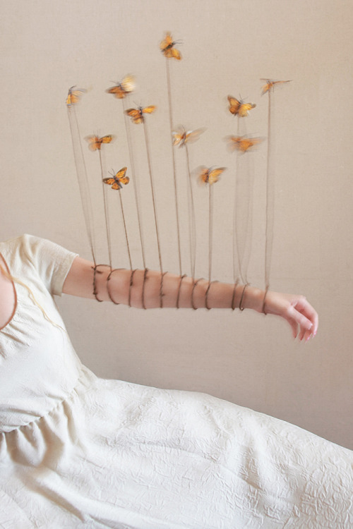 etymologie:  riverofbones:  mindtripworld: by Lissy Laricchia vintage & models ❂  lovely