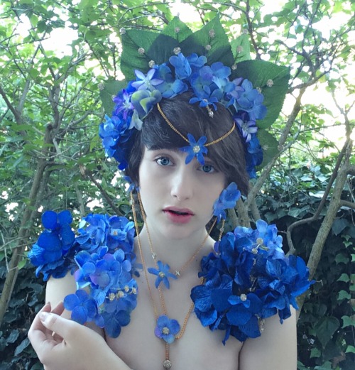 elfd:  minkamicosplay:  minkamicosplay:  •Blue Boy•  @elfd Congrats on 3.5K!!!💕  ethereal human 
